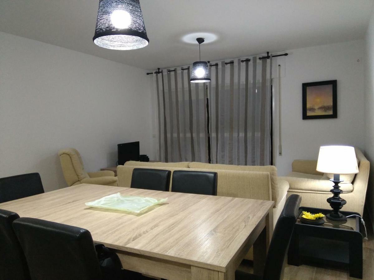 Chalet En Roche โกนิล เด ลาฟรอนเตรา ภายนอก รูปภาพ